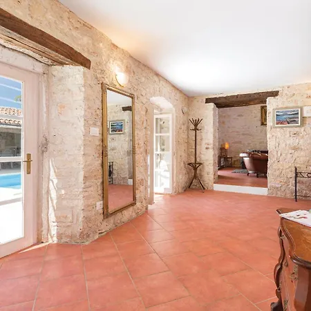 Four-bedroom In * Kringa
